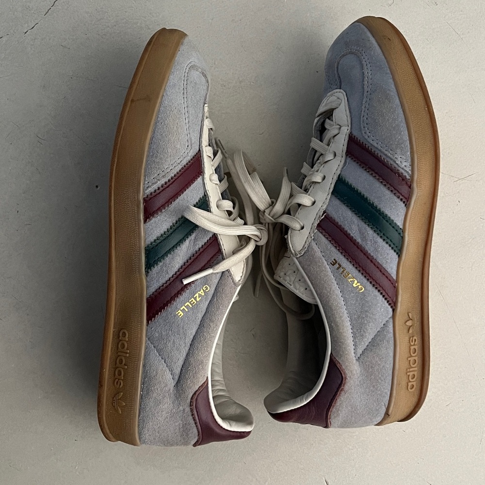 Adidas Light Gray Suede Sneakers with Burgundy and Green Stripes - Picture 3 of 8